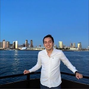 Meet your Posher, Ian